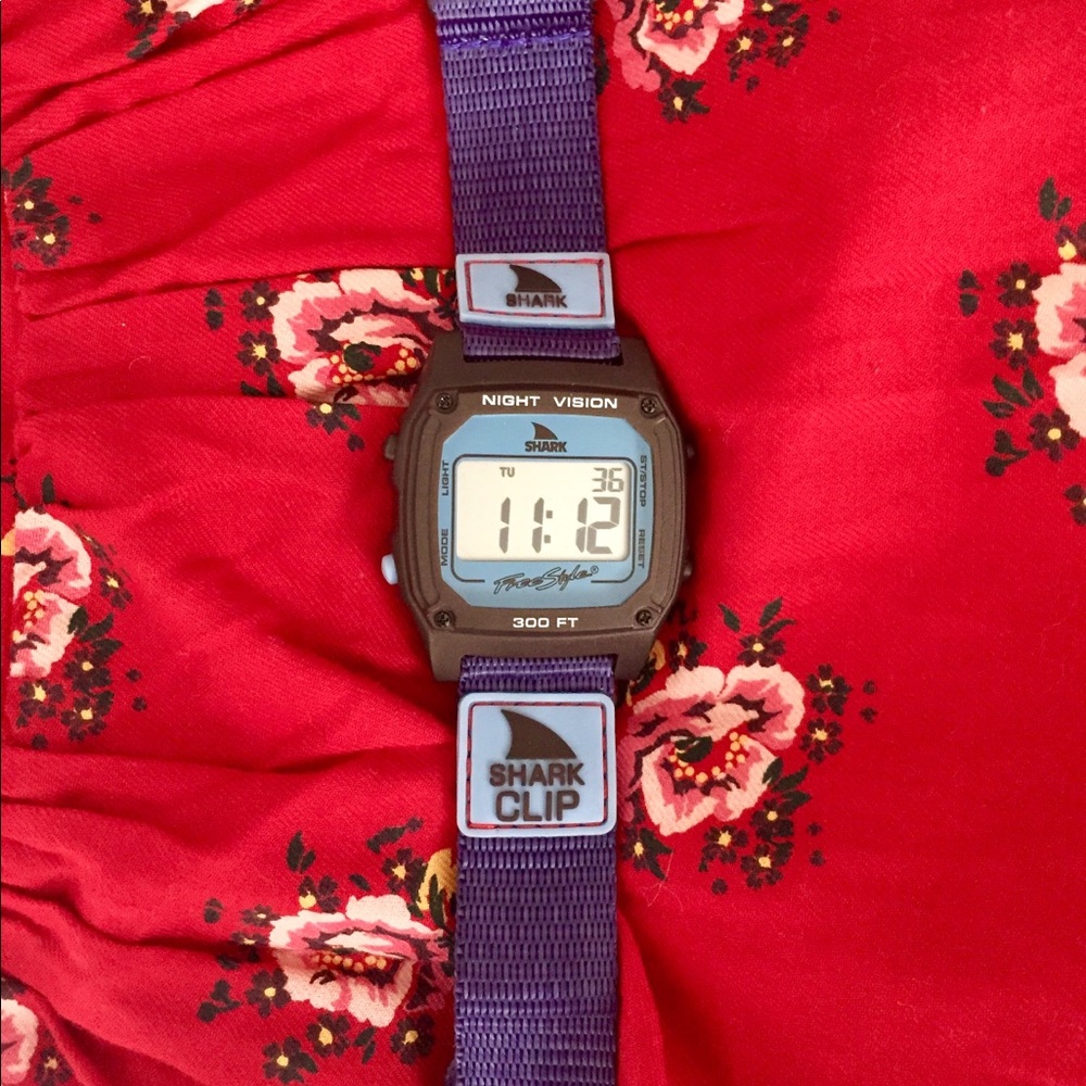 SHARK CLASSIC CLIP PURPLE/GUNMETAL
